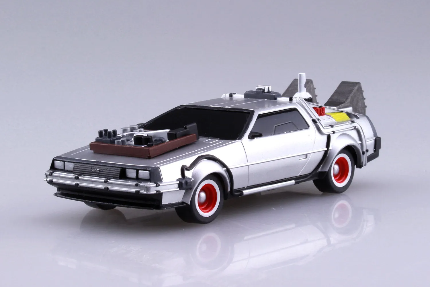 Aoshima - 1/43 Scale Back to the Future Part III: Delorean (Rail Road Version) Pull Back Model Kit